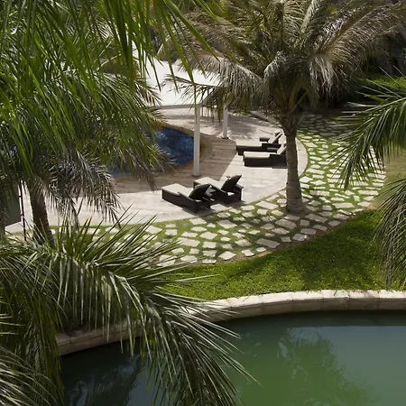 Shangri-La Hotel Apartments Qaryat Al Beri-3